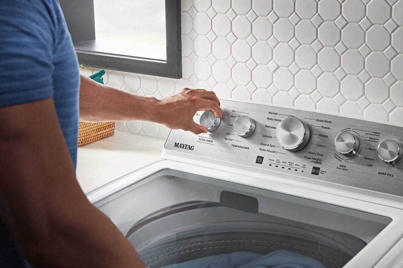 Maytag - 4.8 Cu. Ft. High Efficiency Top Load Washer with Steam and Extra Power Button - White - Image 10