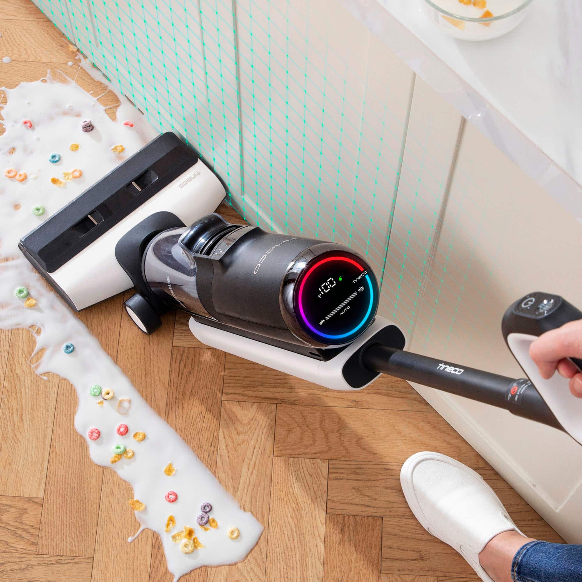 Tineco - Floor Washer Pet Cordless Mop & Vacuum Cleaner - 5 Series - Black - Image 4