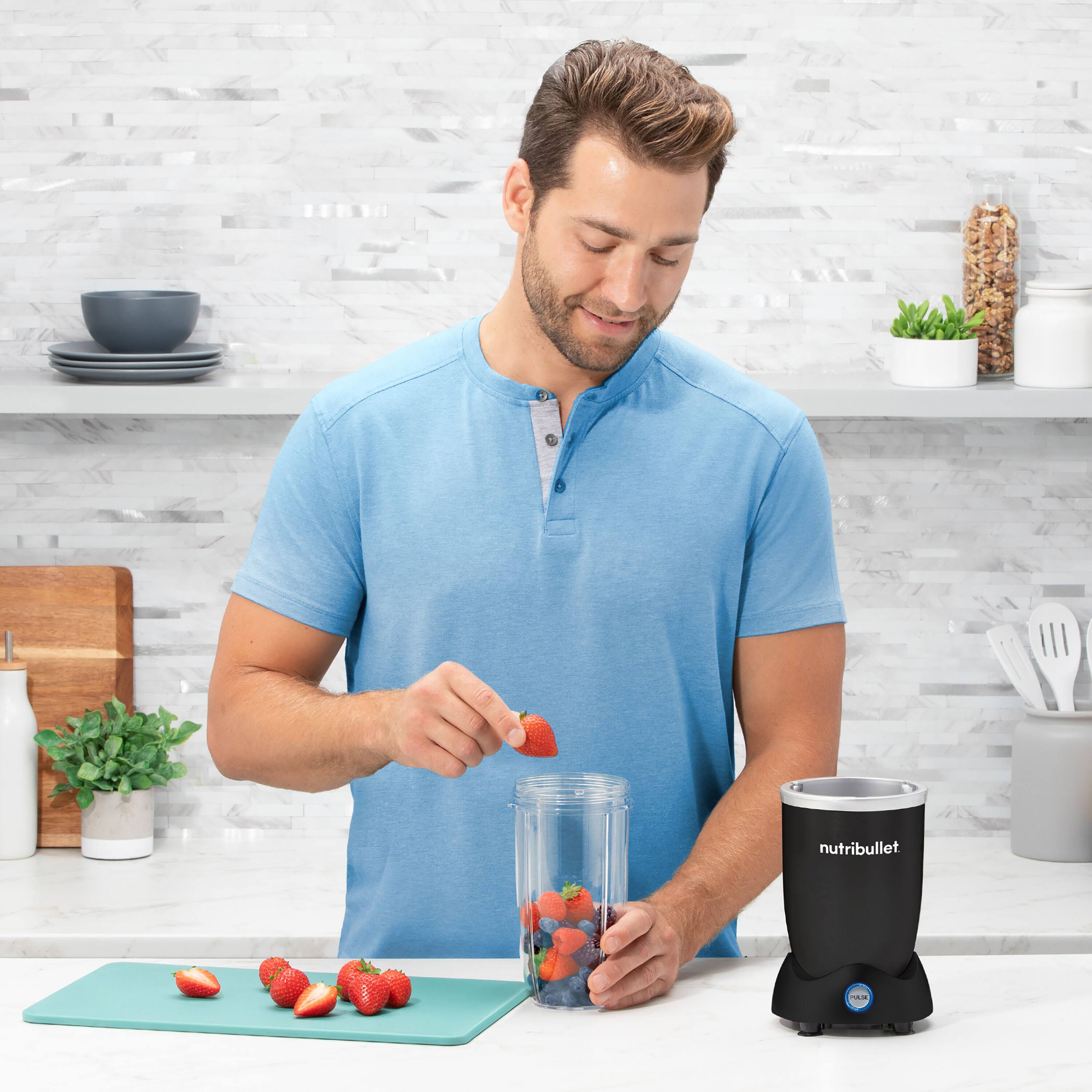 NutriBullet - Pro Plus 1200 Watt Personal Blender with Pulse Function N12-1001 - Matte Black - Image 5