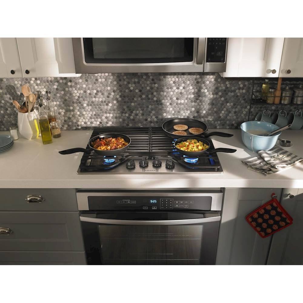 Amana - 30" Built-In Gas Cooktop - Stainless Steel - Image 3