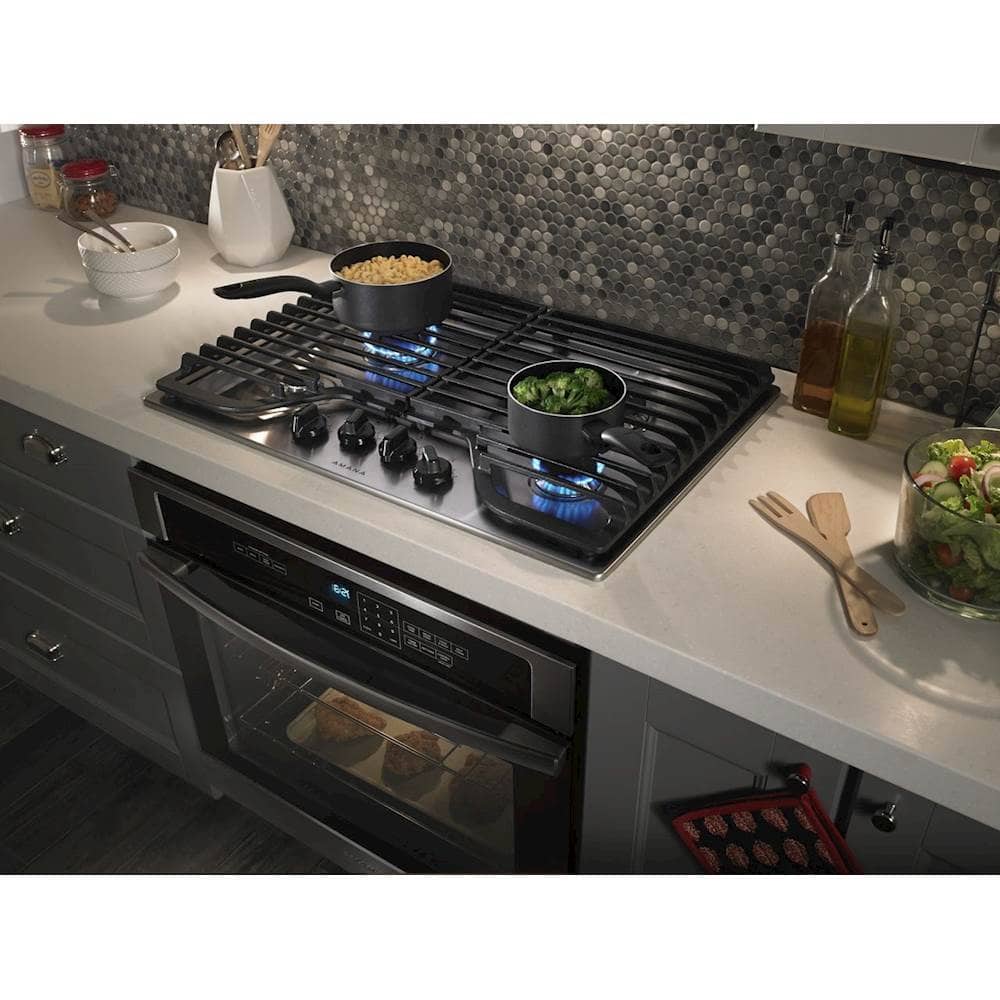 Amana - 30" Built-In Gas Cooktop - Stainless Steel - Image 5