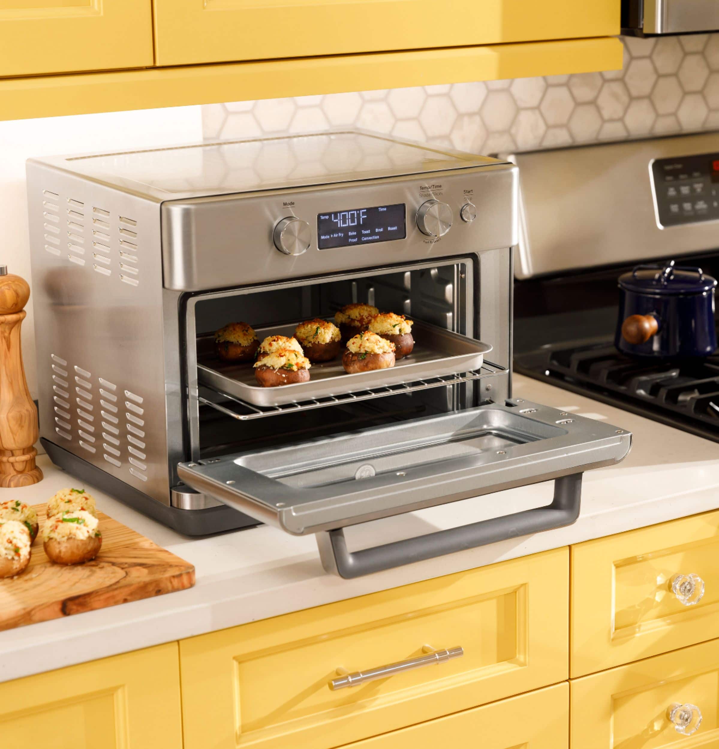 GE - Convection Toaster Oven with Air Fry - Stainless Steel - Image 10