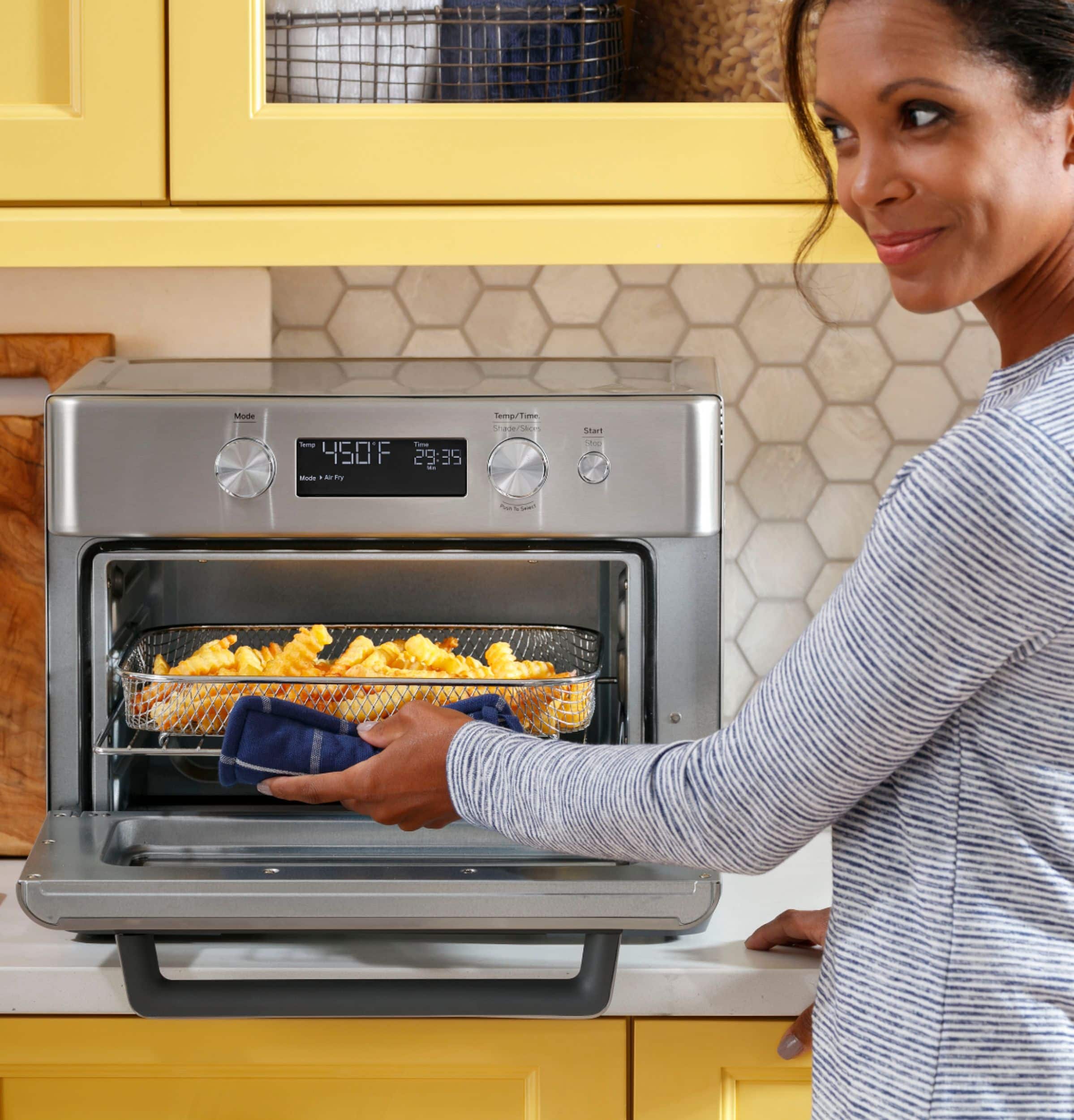 GE - Convection Toaster Oven with Air Fry - Stainless Steel - Image 12