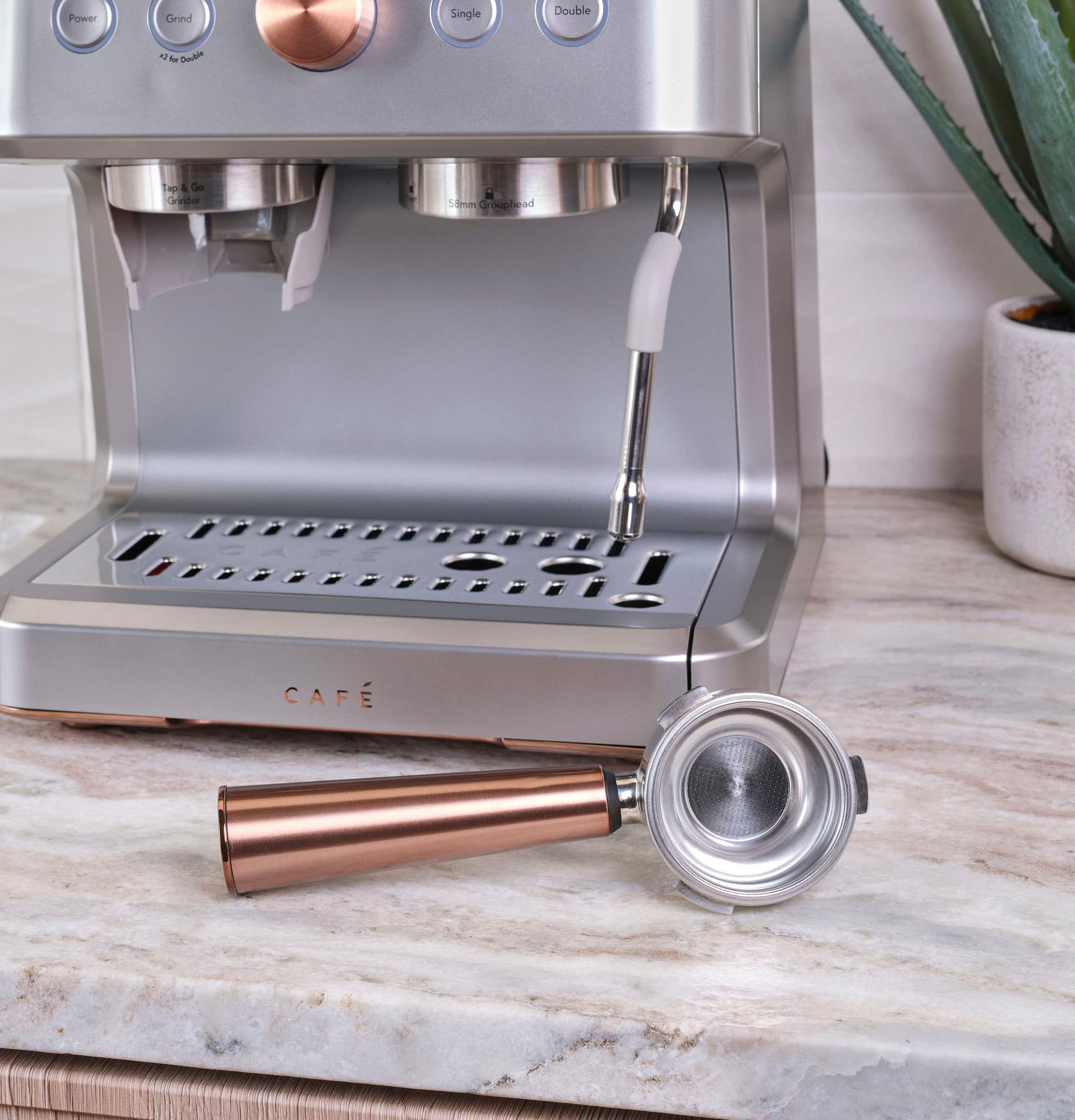 Café - Bellissimo Semi-Automatic Espresso Machine with 15 bars of pressure, Milk Frother, and Built-In Wi-Fi - Steel Silver - Image 16