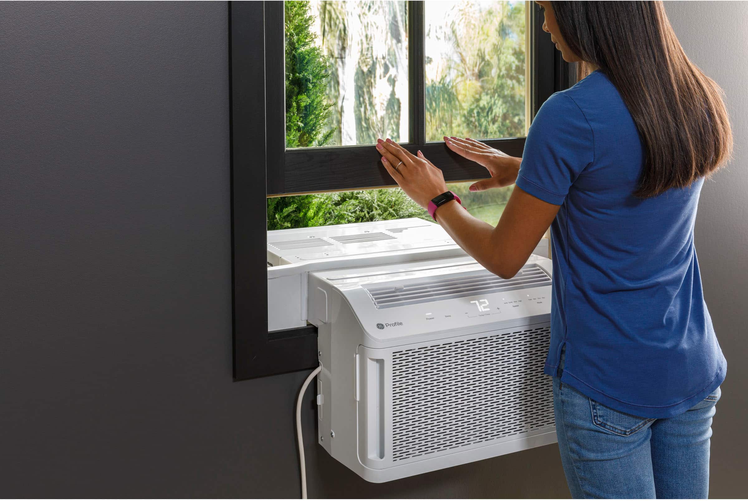 GE Profile - ClearView 250 Sq. Ft. 6,100 BTU Smart Ultra Quiet Window Air Conditioner - White - Image 8