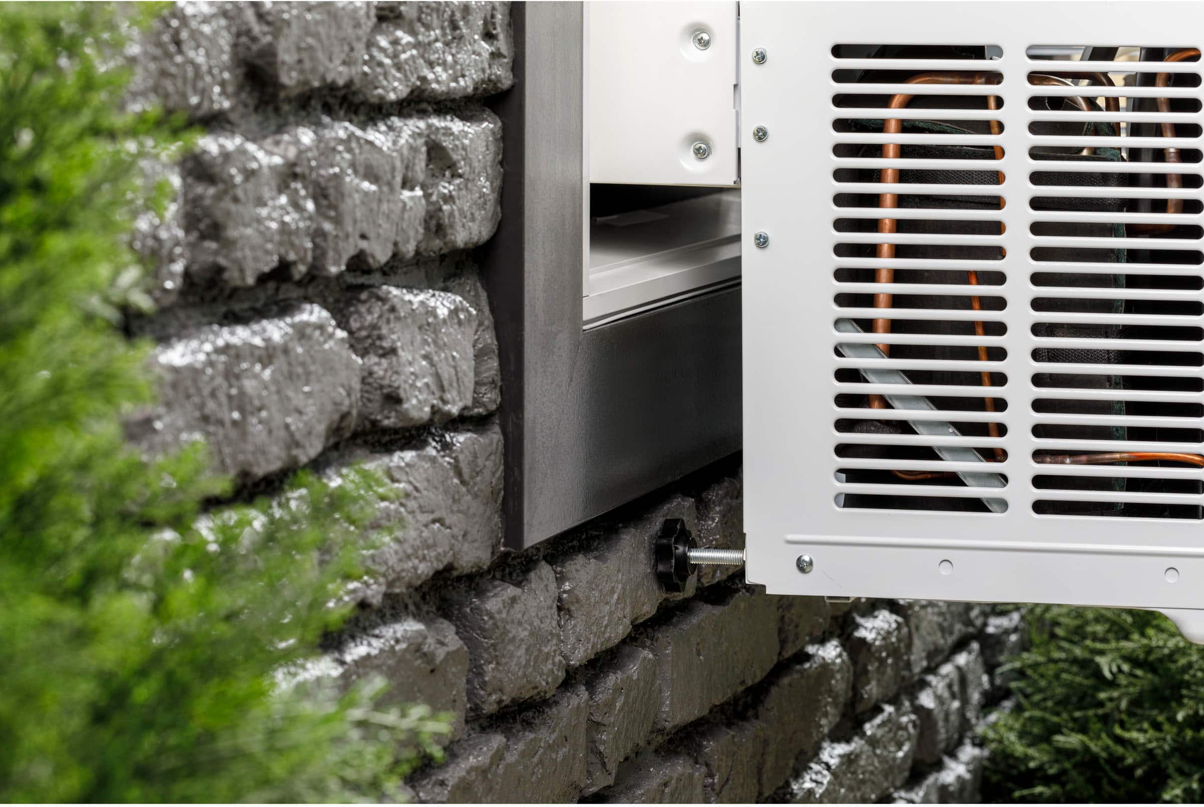 GE Profile - ClearView 250 Sq. Ft. 6,100 BTU Smart Ultra Quiet Window Air Conditioner - White - Image 11