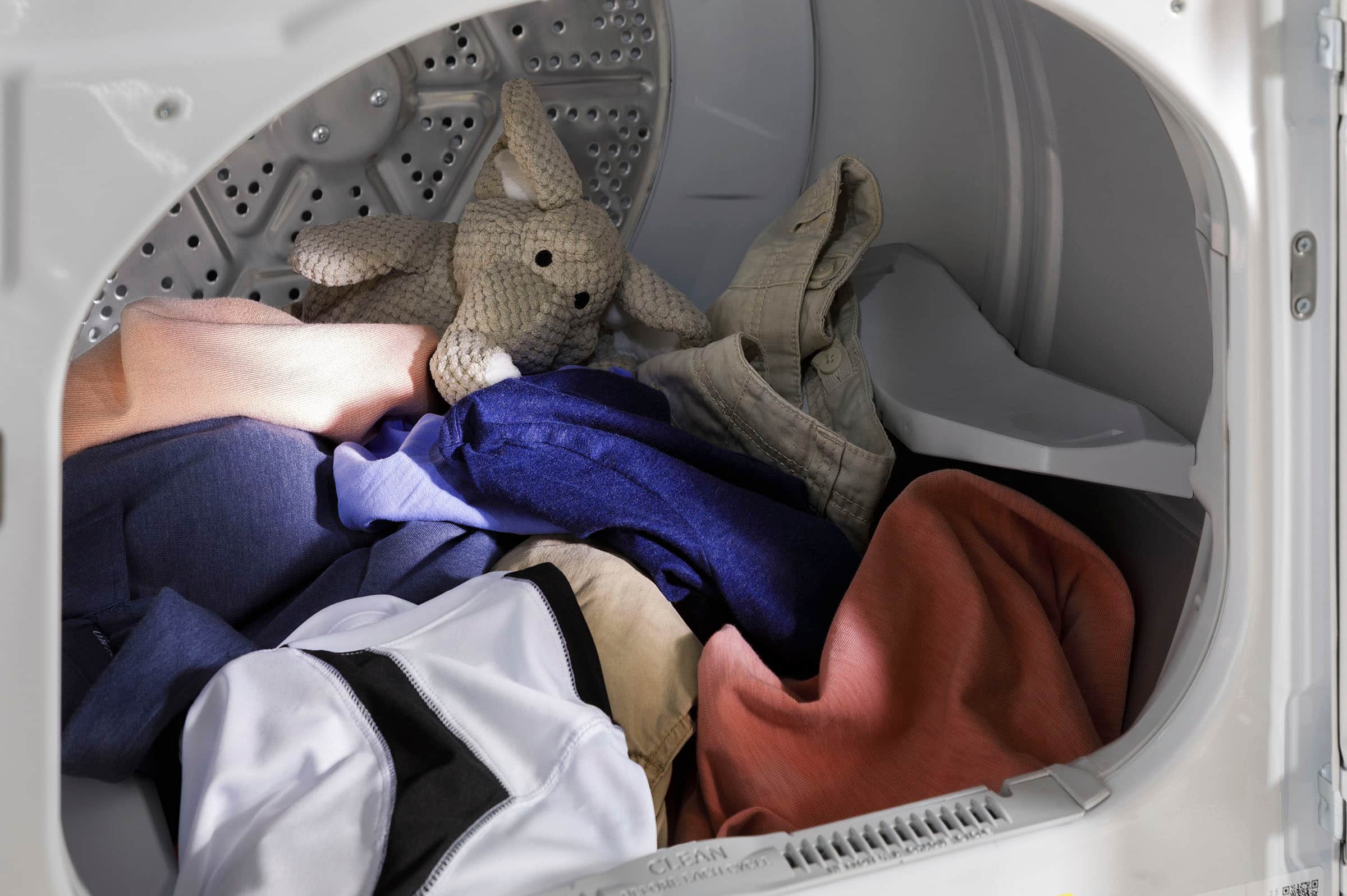 GE - 7.4 Cu. Ft. Gas Dryer with Sensor Dry - White with Matte Black - Image 10