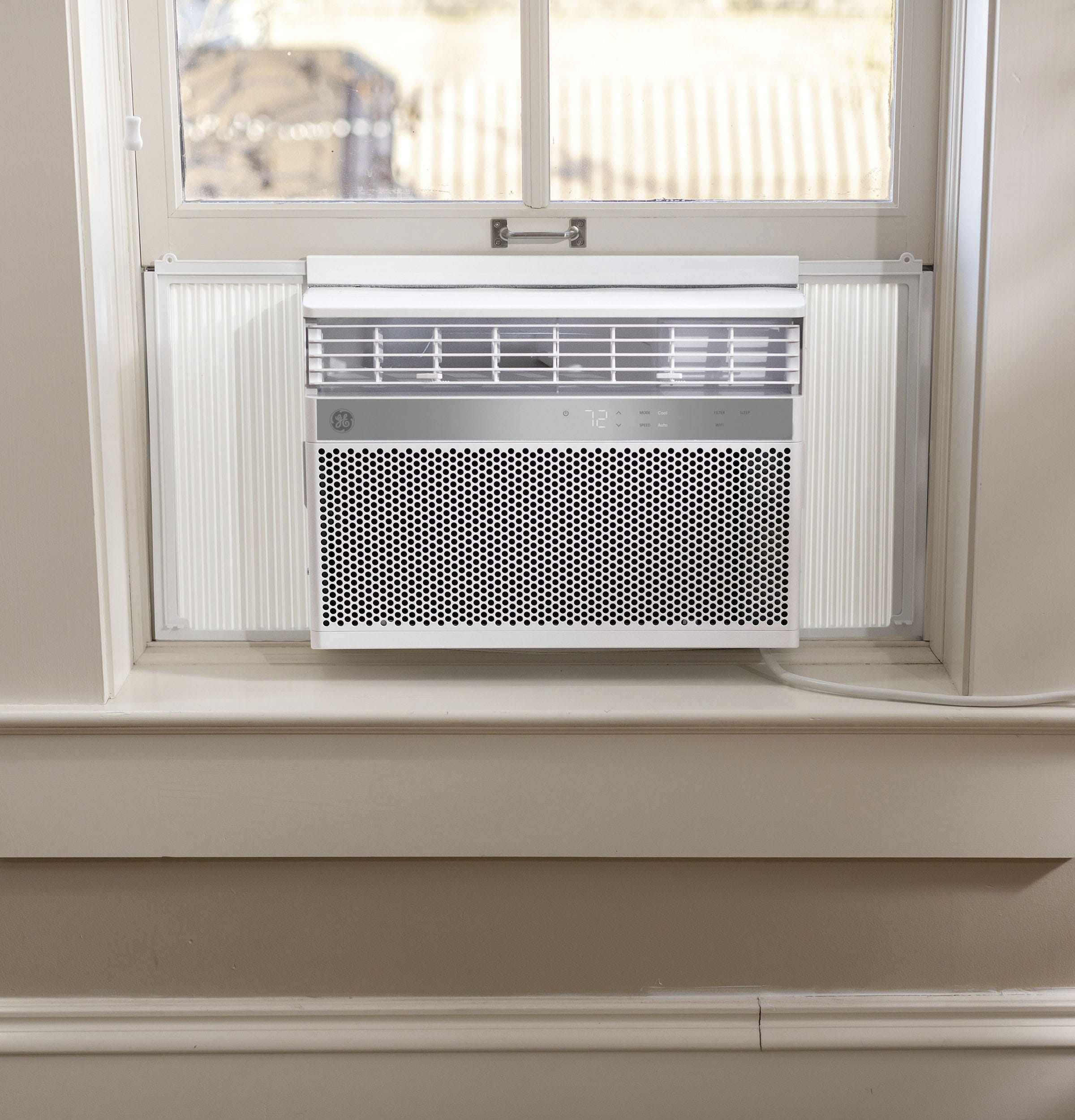 GE - 700 Sq. Ft. 14000 BTU Smart Window Air Conditioner - White - Image 8