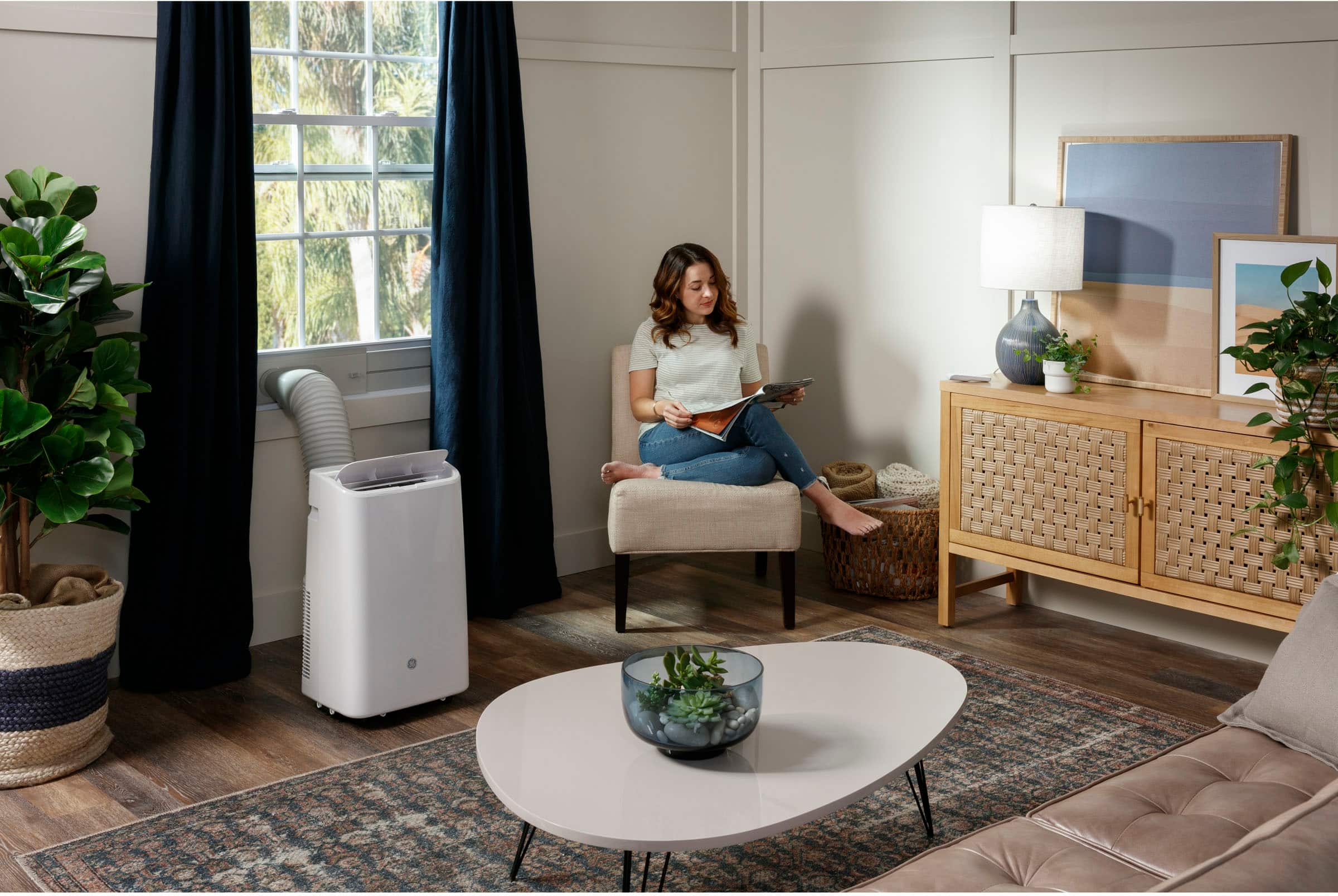 GE - 300 Sq. Ft. 7,500 BTU Smart Portable Air Conditioner - White - Image 2